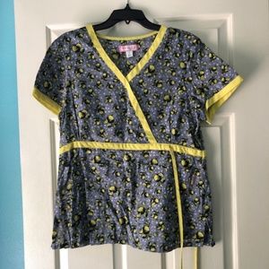 Koi by Kathy Peterson Scrub Top L